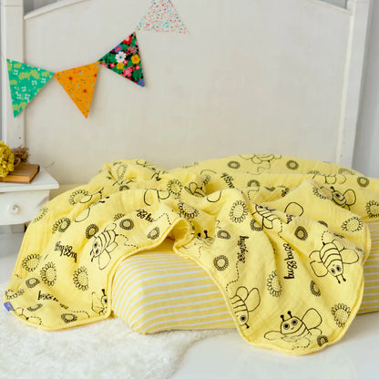 Milk&Moo Buzzy Bee Baby Muslin Fiber Filled Blanket